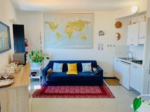 La Marina Tower Apartment With Private Sea View Terrace Вернацца Экстерьер фото